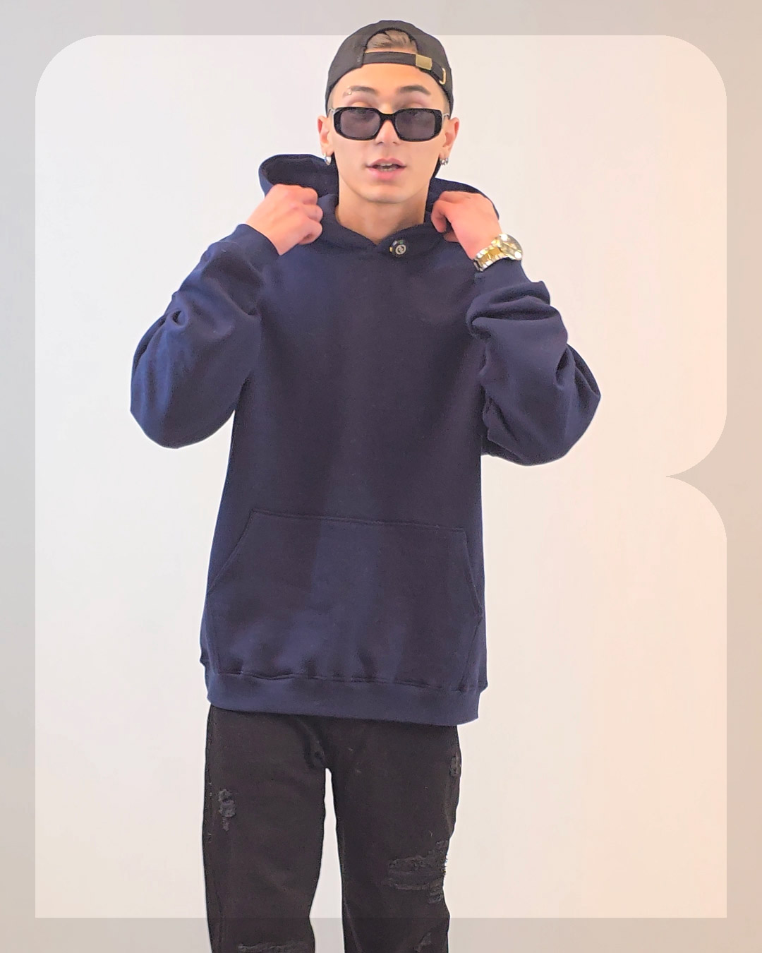 1012 هودی بالنسیاگا