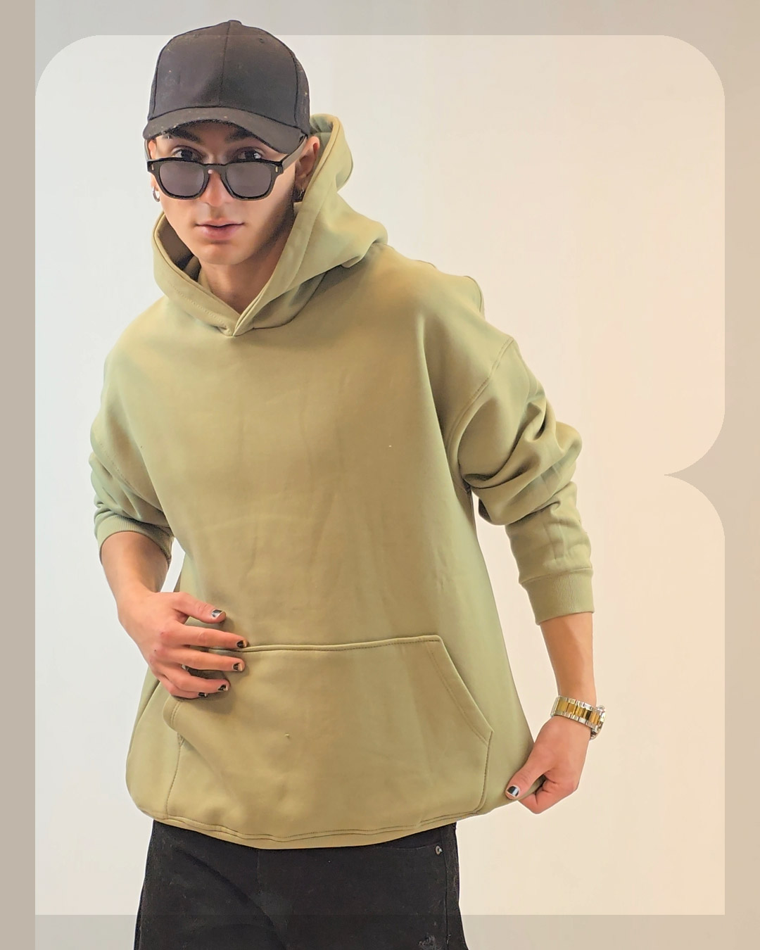 1012 هودی بالنسیاگا